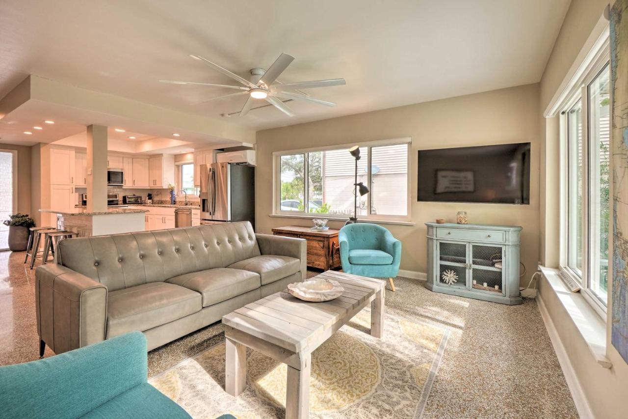 Pet-Friendly Waterfront Home - 2 Mi To Beach! تاربون سبرينغز المظهر الخارجي الصورة