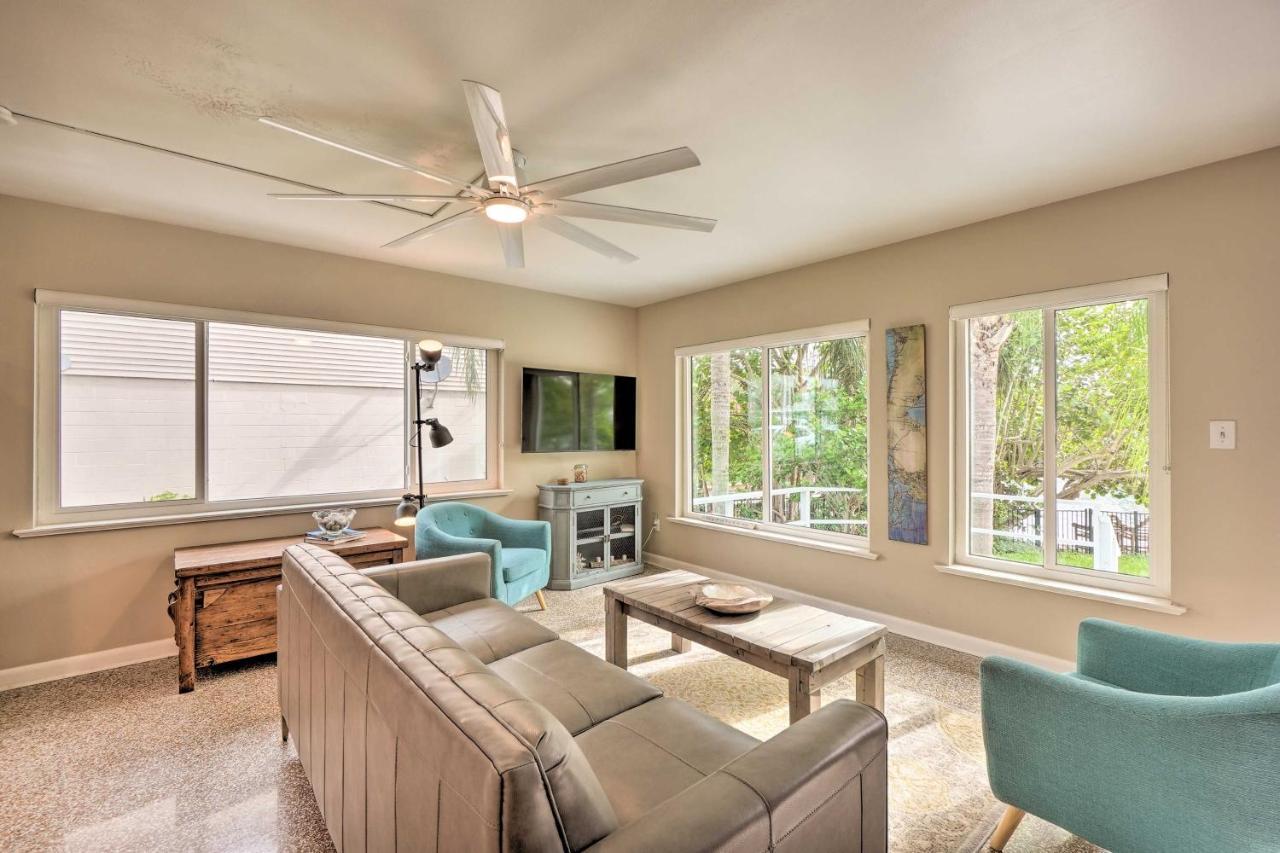 Pet-Friendly Waterfront Home - 2 Mi To Beach! تاربون سبرينغز المظهر الخارجي الصورة