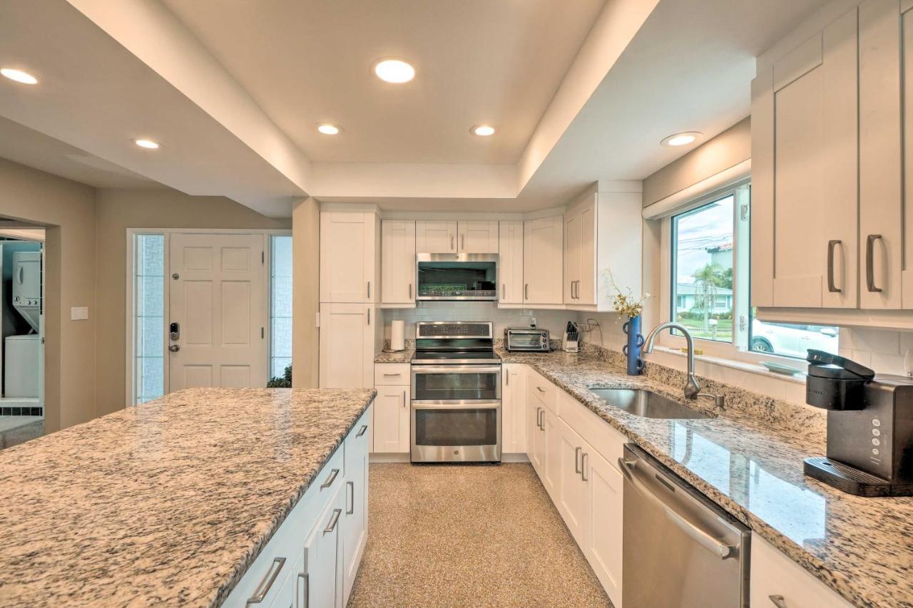 Pet-Friendly Waterfront Home - 2 Mi To Beach! تاربون سبرينغز المظهر الخارجي الصورة