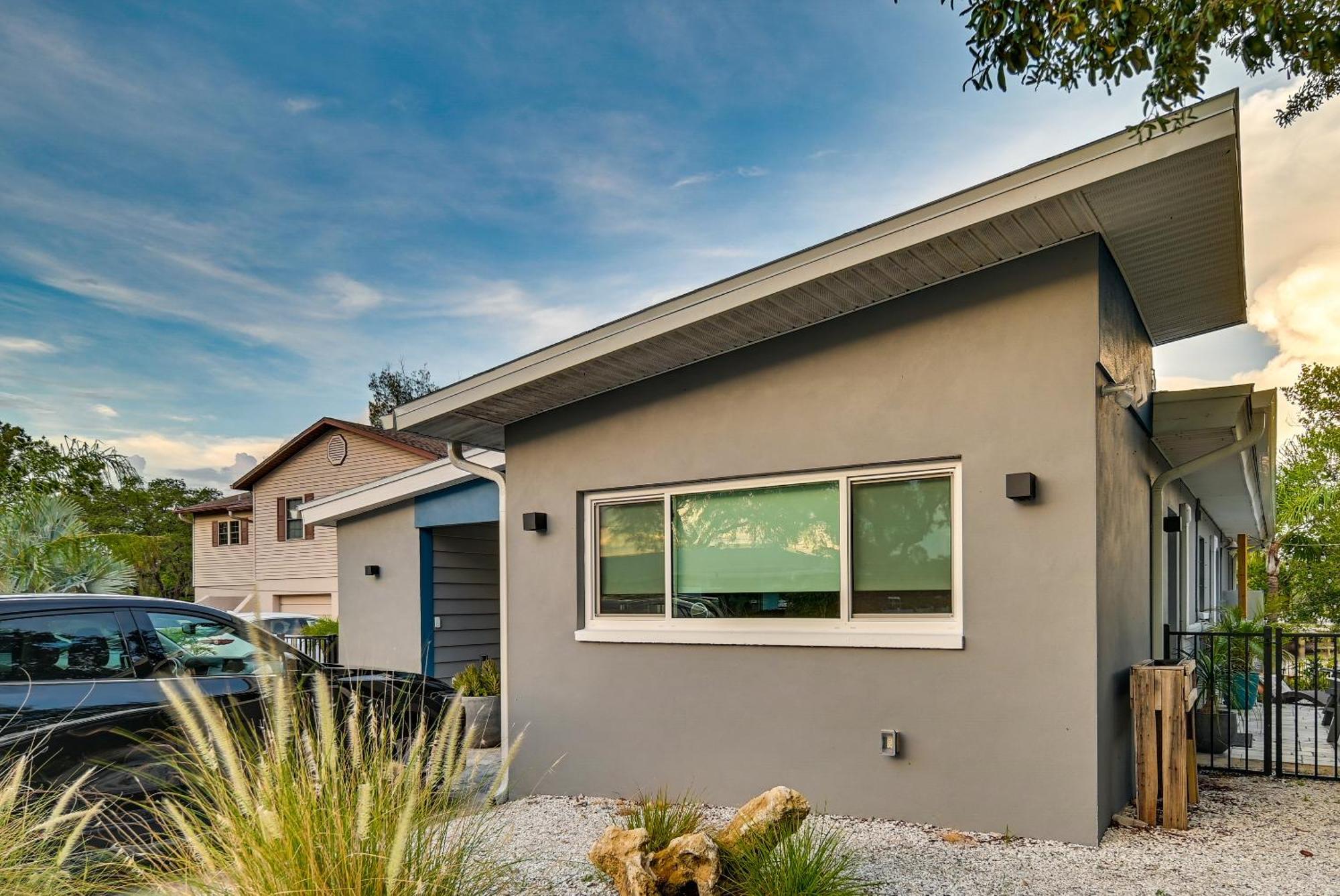 Pet-Friendly Waterfront Home - 2 Mi To Beach! تاربون سبرينغز المظهر الخارجي الصورة
