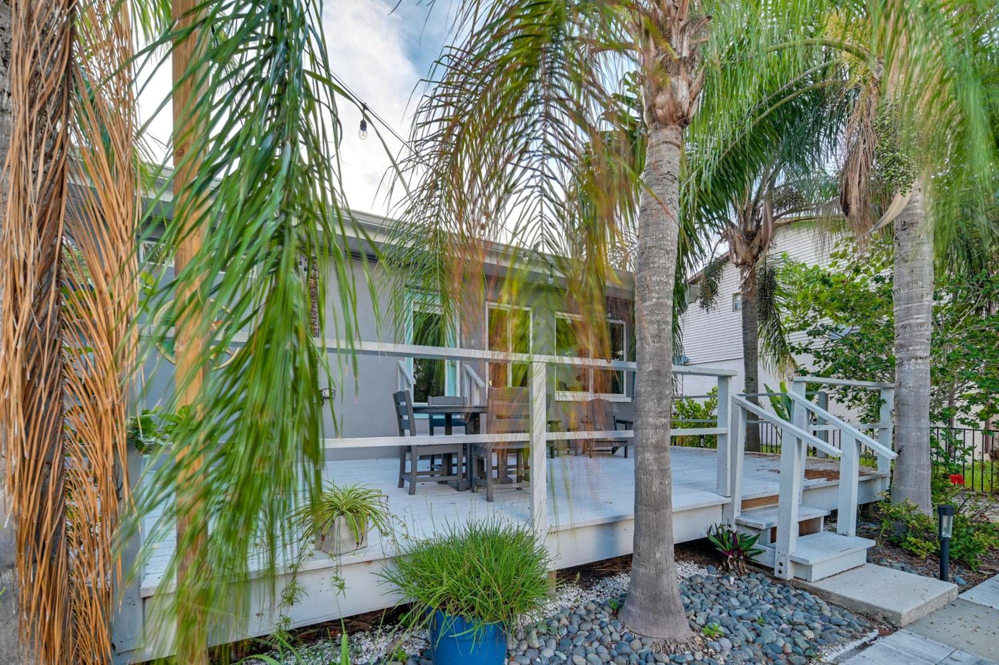 Pet-Friendly Waterfront Home - 2 Mi To Beach! تاربون سبرينغز المظهر الخارجي الصورة